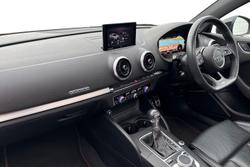 Audi S3 Photo 2