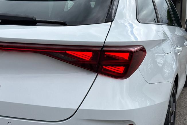 CUPRA Leon Photo 18