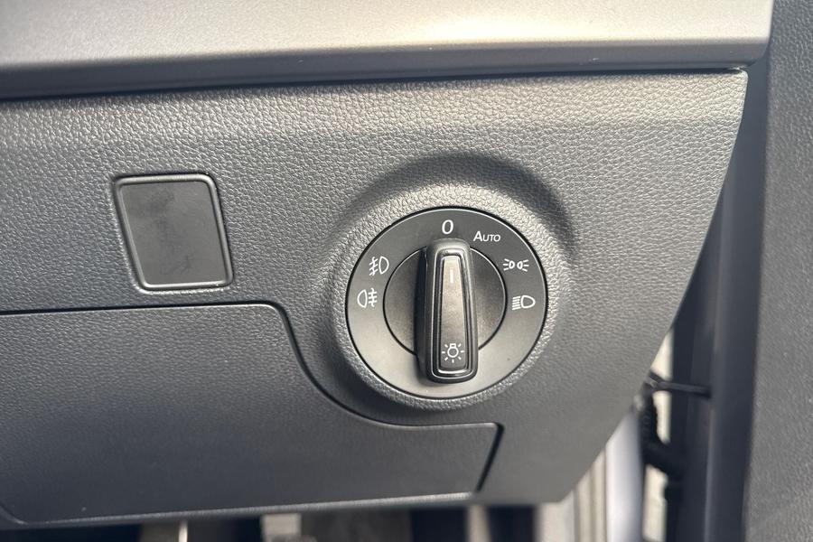 SEAT ARONA Photo autoimg-a2cb4be37370ac9cadc32e18585600478c9a36ae.jpg