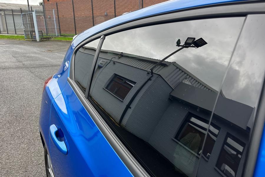 Ford FOCUS Photo autoimg-a2d2008a731202e5db91e46d5795400e8822fbf8.jpg