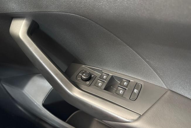 Volkswagen T-Cross Photo 27