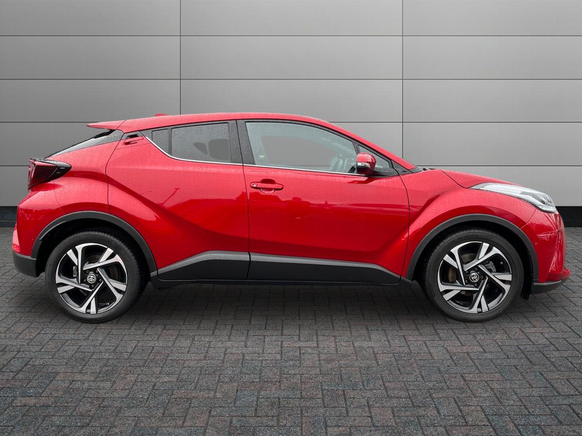 Toyota C-HR Photo 5