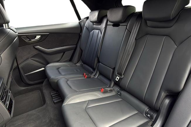 Audi Q8 Photo 9
