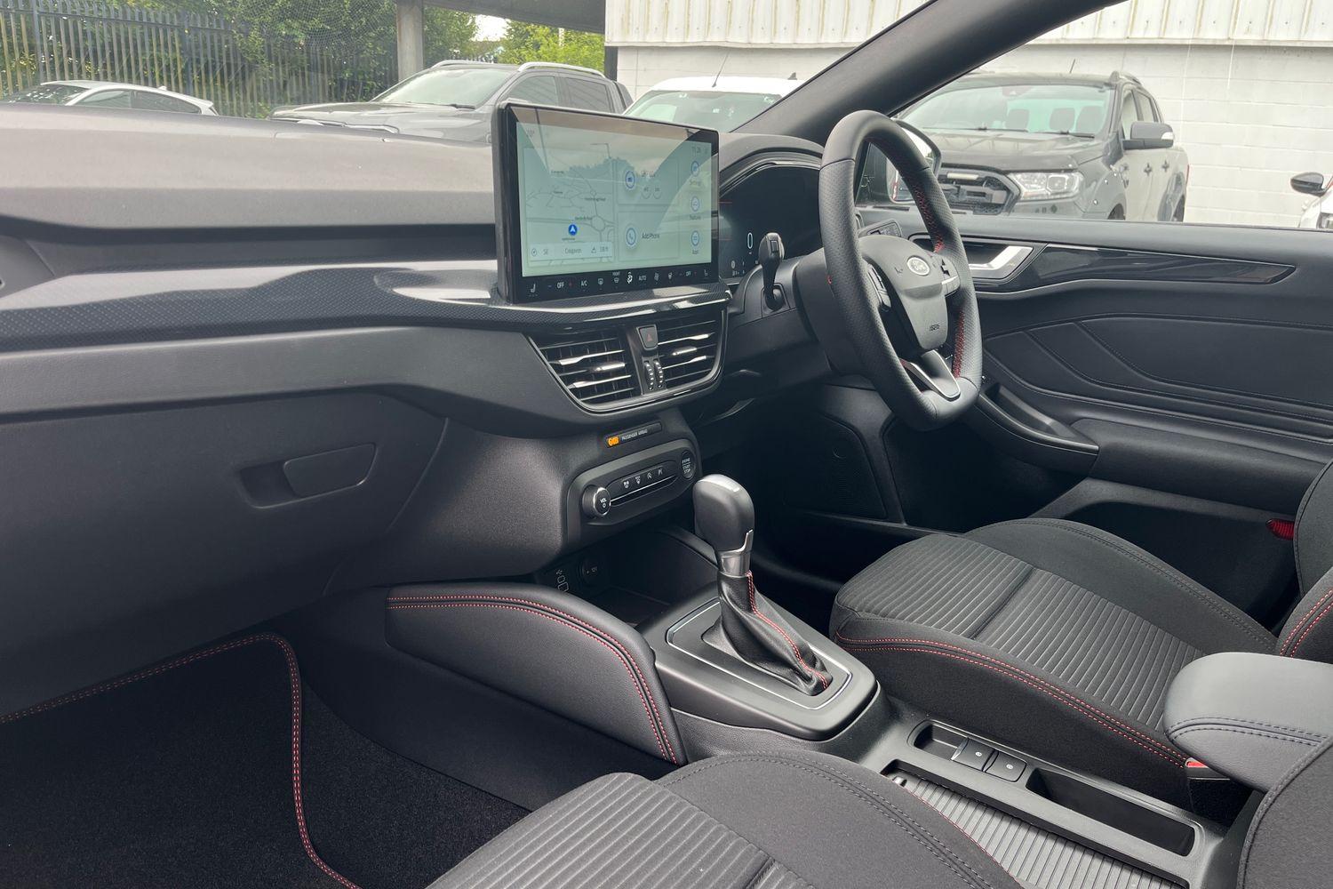 Ford FOCUS Photo 17