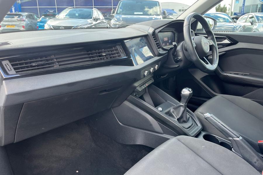 Audi A1 Photo autoimg-a2f18a736cb98cad1eff43aa50ef153e80c05a4a.jpg
