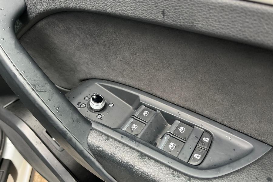 Audi Q5 Photo autoimg-a2f3433e635b868b9c02efefe40e2b0a20ecfdc8.jpg