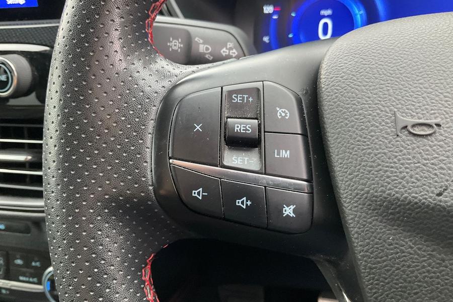 Ford KUGA Photo autoimg-a2f5e19afb2c1e4c4983a2cf29635d653466c512.jpg