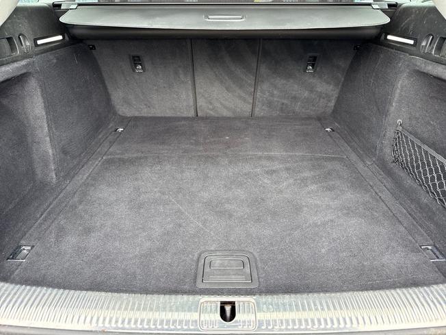 AUDI A4 Avant Photo 12
