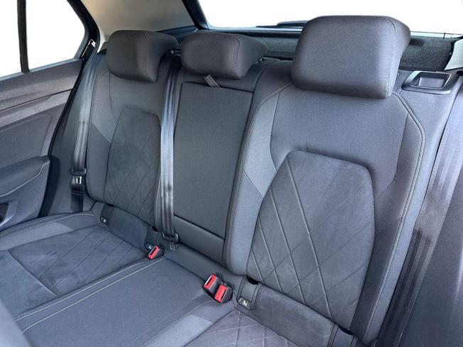 Volkswagen Golf Photo 9