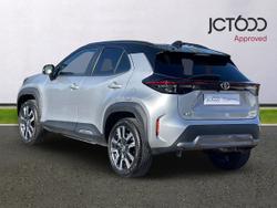 TOYOTA Yaris Cross Photo 3