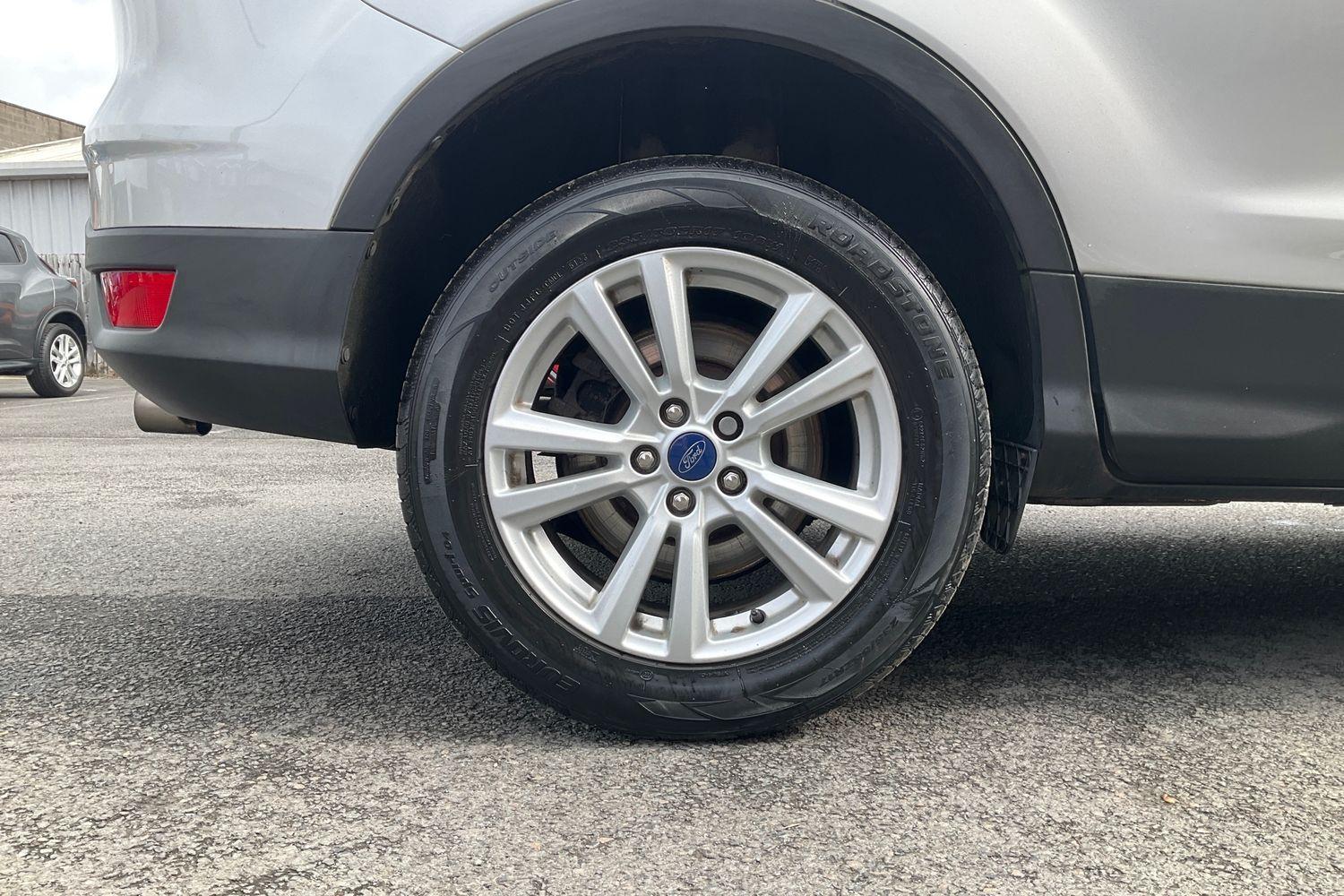 Ford KUGA Photo 7