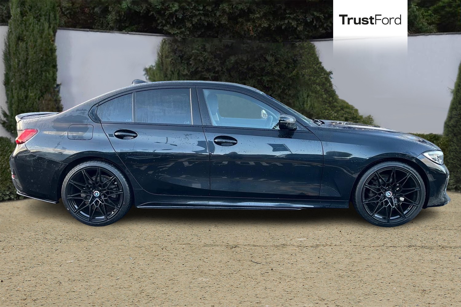 BMW 3 SERIES Photo 2