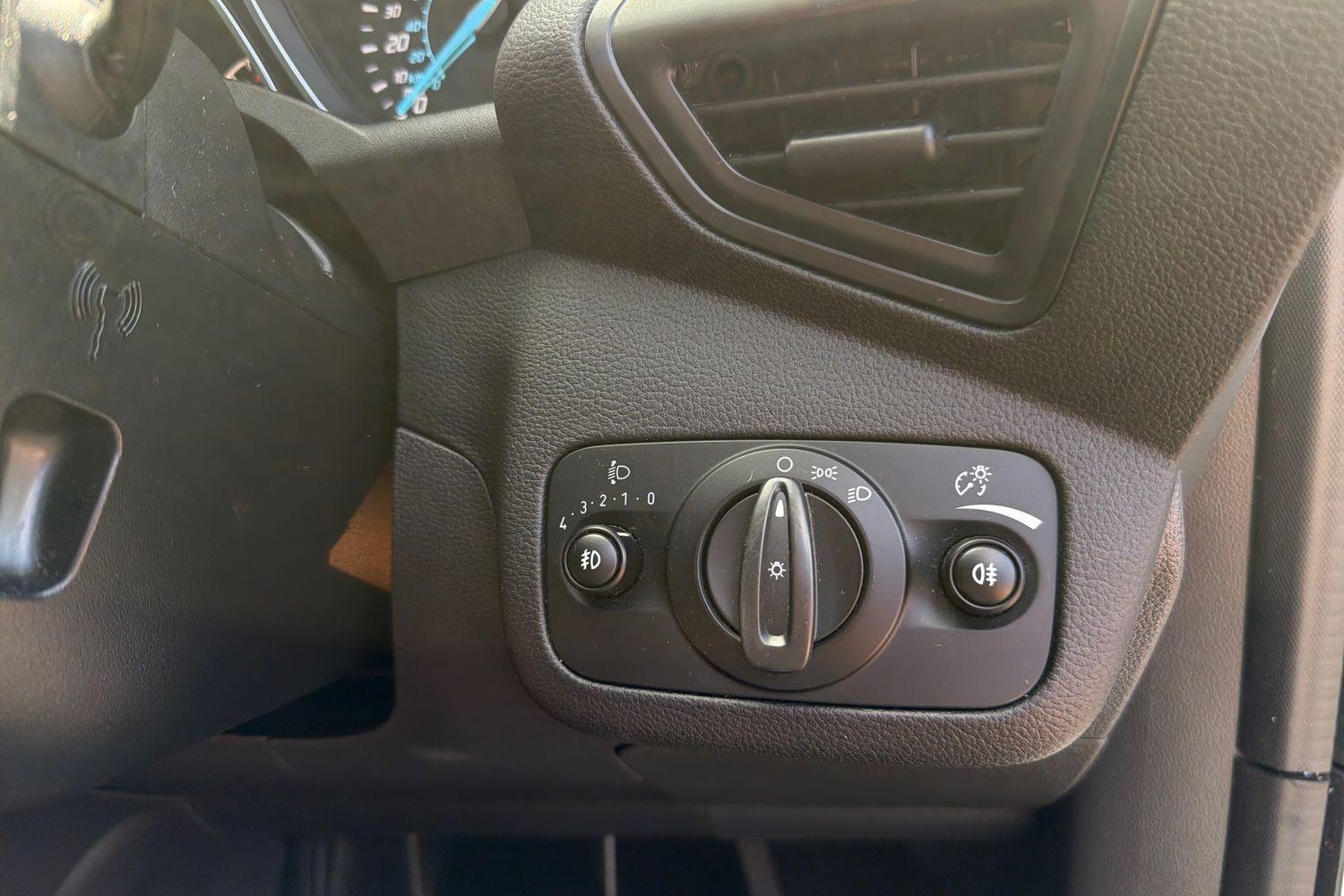 Ford KUGA Photo 39
