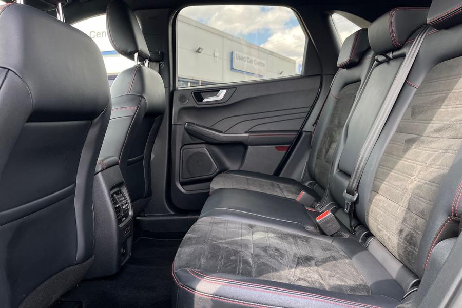 Ford Kuga Photo autoimg-a30769b3e16a17255ca4b0b08949be0fda9ca192.jpg