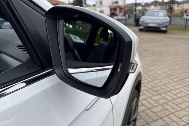 VOLKSWAGEN T-Cross Photo 33
