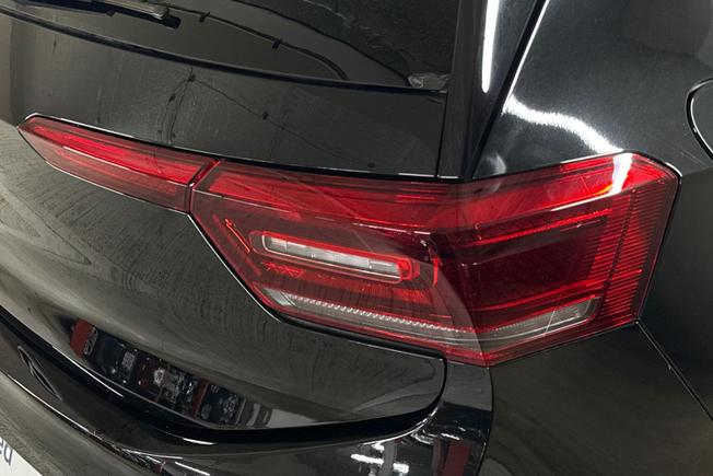 VOLKSWAGEN ID.3 Photo 18