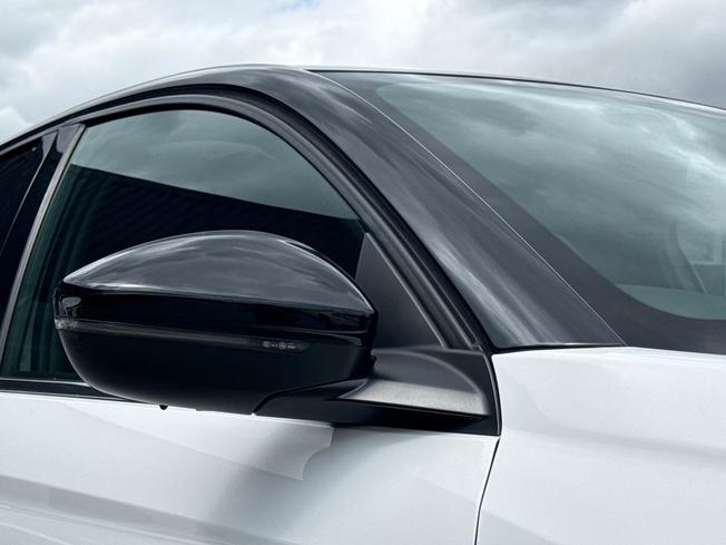 VAUXHALL Corsa Photo 20