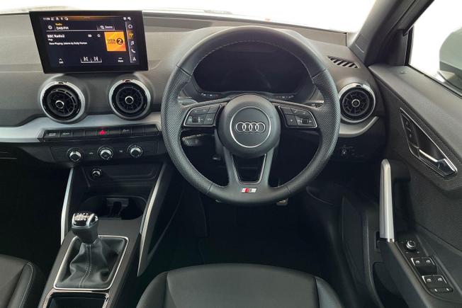 AUDI Q2 Photo 11