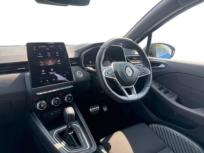 RENAULT Clio Photo 2