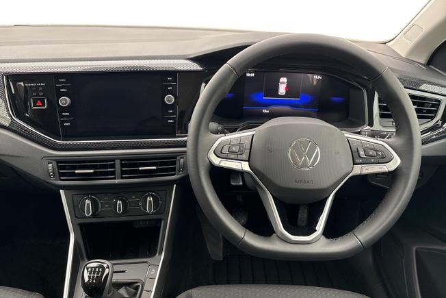 VOLKSWAGEN Polo Photo 11
