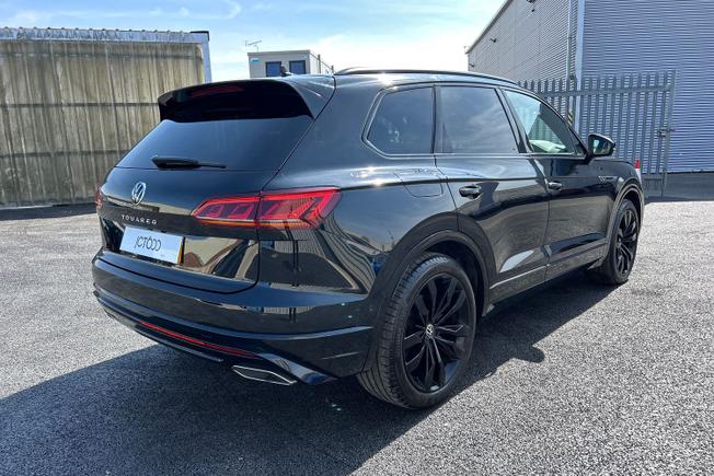 VOLKSWAGEN Touareg Photo 24
