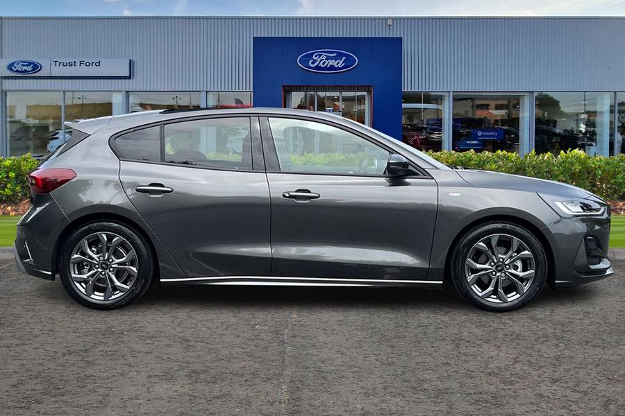 Ford FOCUS Photo autoimg-a31b18105c242f7a2bb2dae479ab0c6fe5774824.jpg