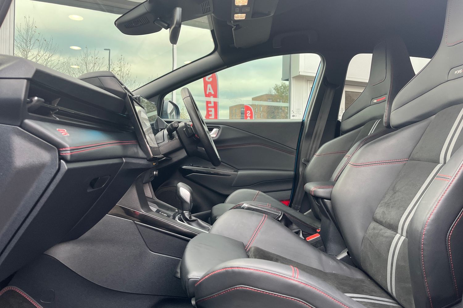 Ford PUMA Photo 18