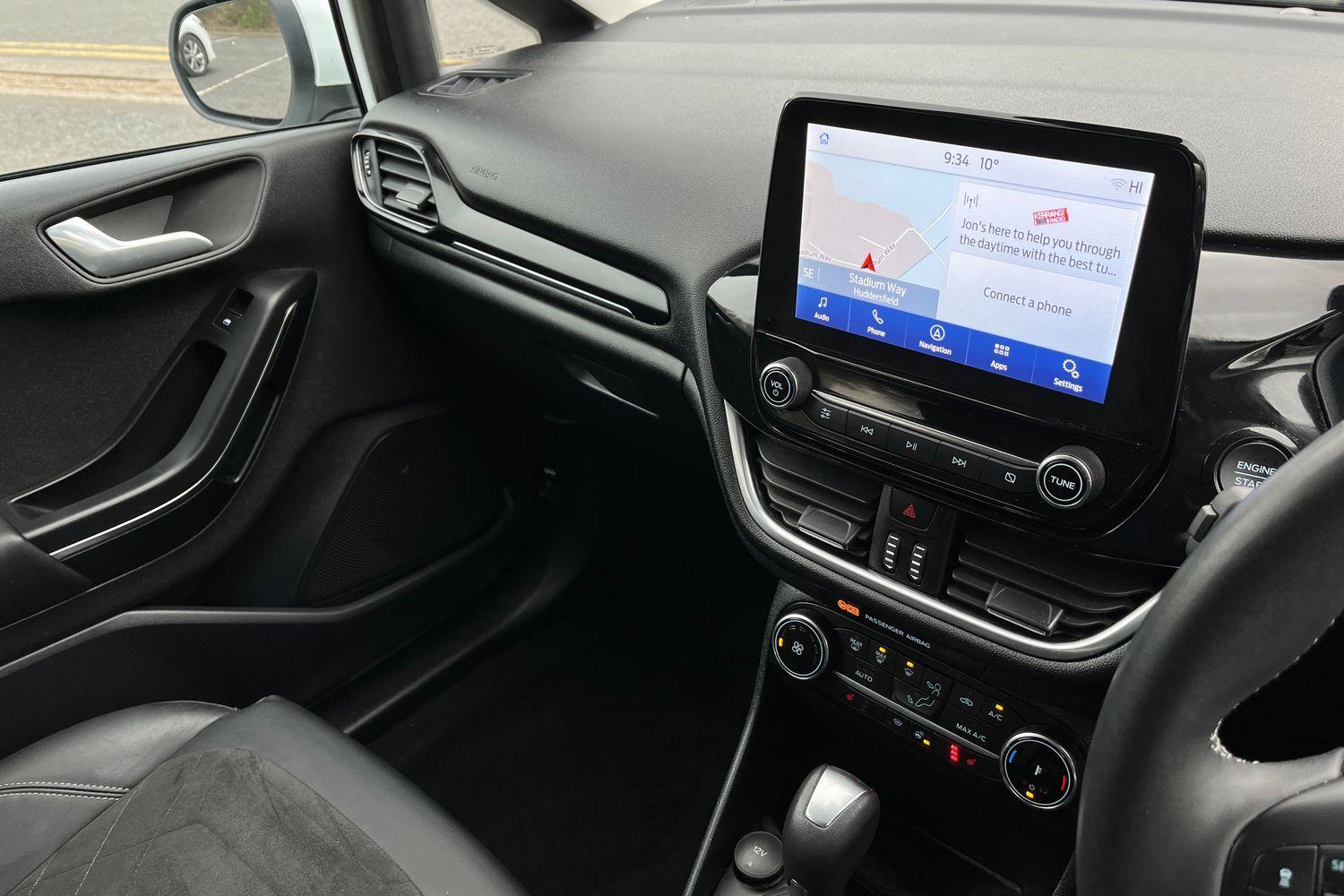 Ford FIESTA Photo 23