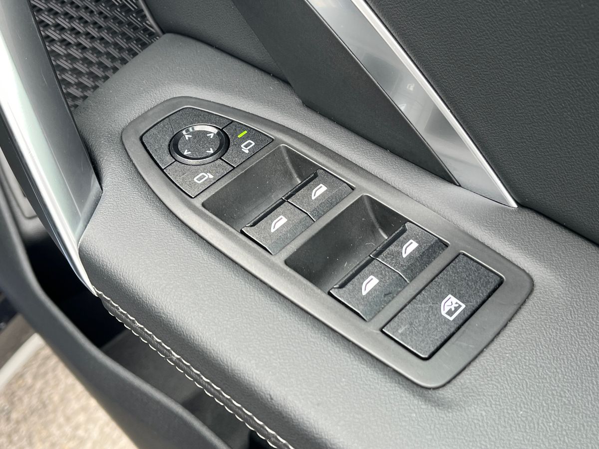 BMW X1 Photo 29