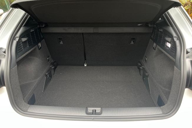 AUDI Q2 Photo 12