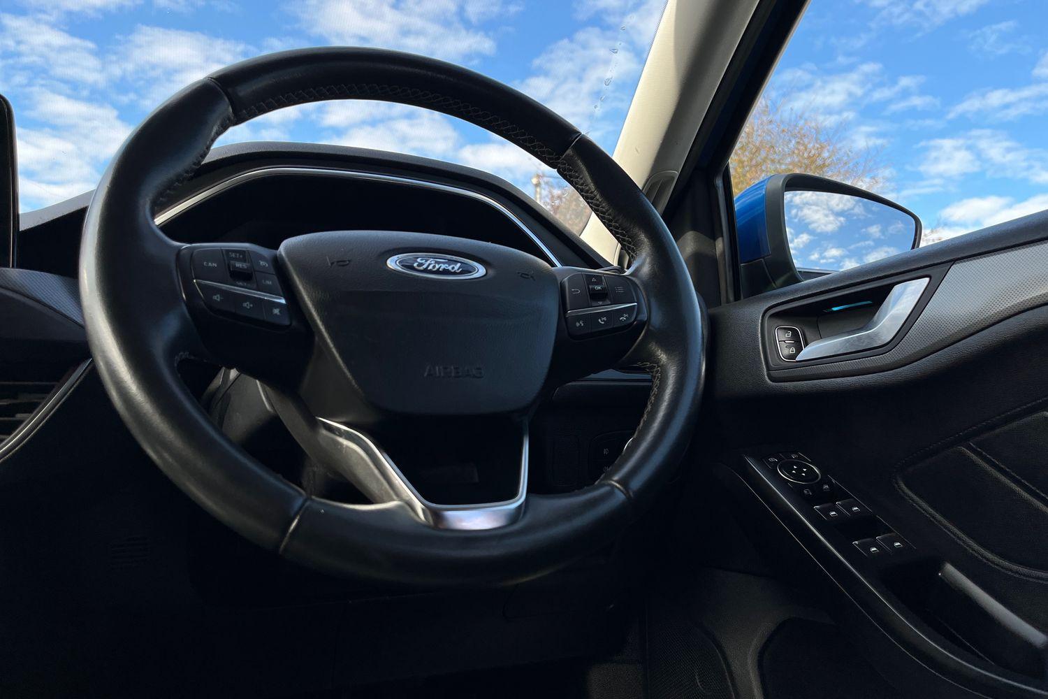 Ford FOCUS Photo 11