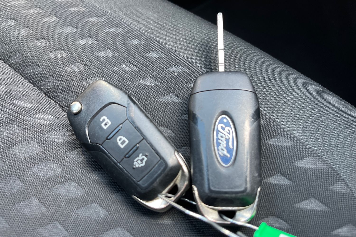 Ford FIESTA Photo 21