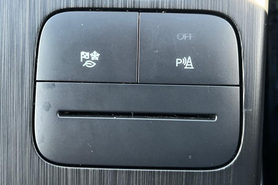 Ford Kuga Photo autoimg-a329bb2930fbd7bae7ca5d7c0c1f82de69d77a27.jpg