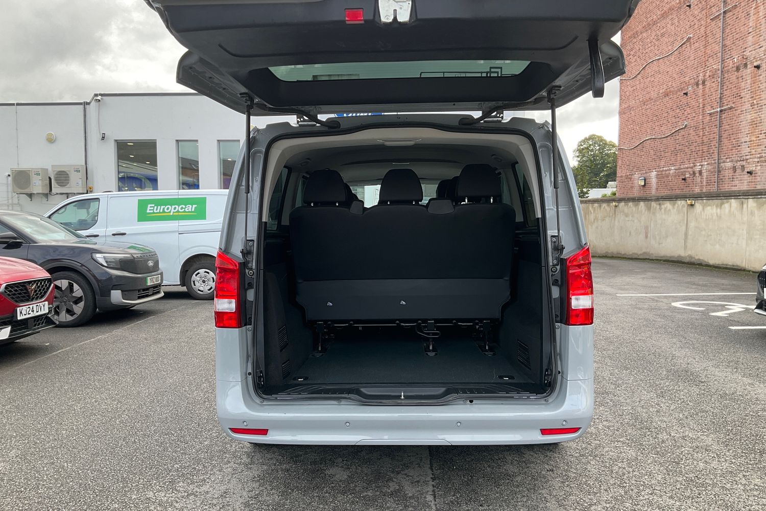 Mercedes-Benz VITO Photo 5