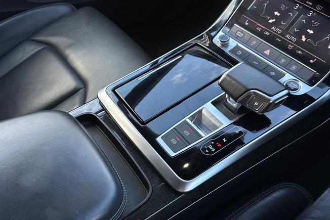 AUDI Q7 Photo 36