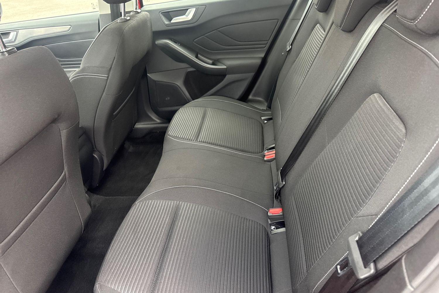 Ford FOCUS Photo 19