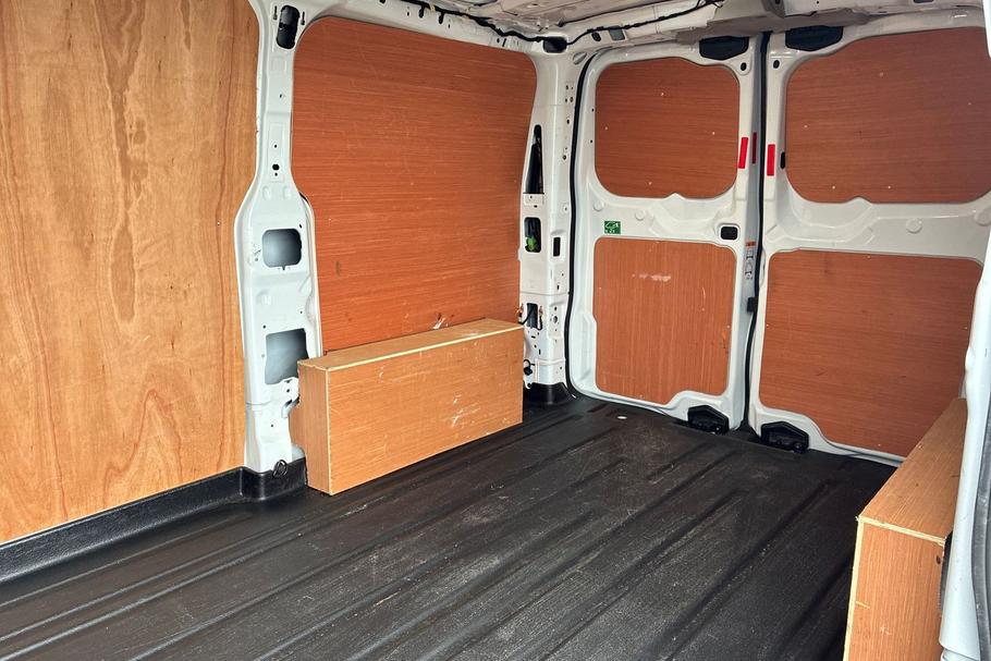 Used Ford TRANSIT CUSTOM DS24OKO 4