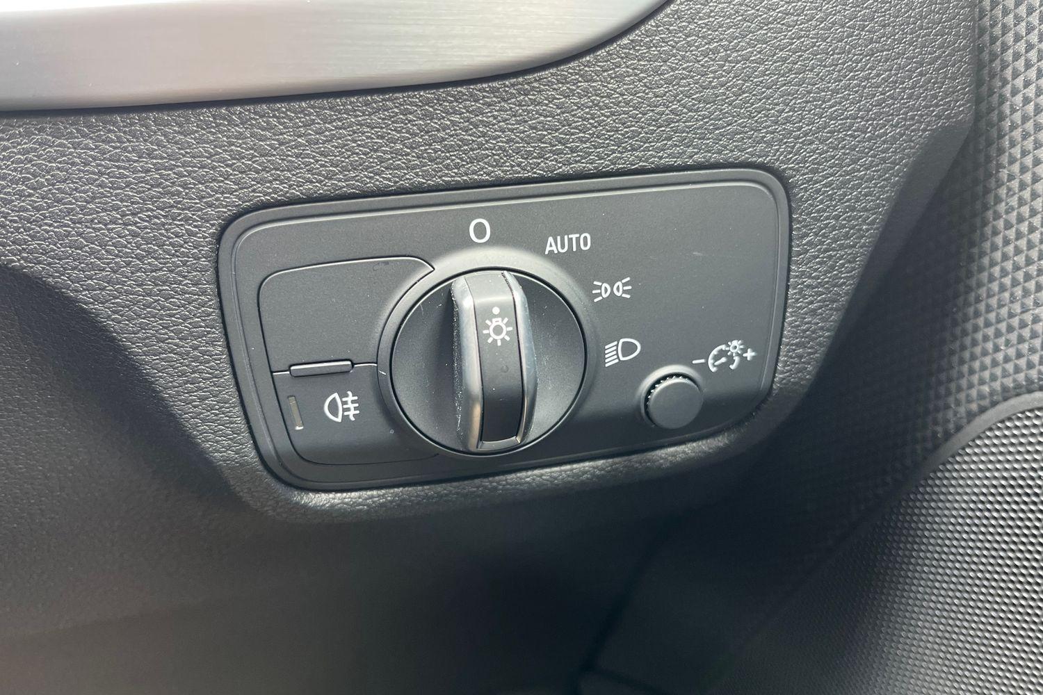Audi Q2 Photo 23