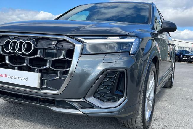Audi Q7 Photo 25