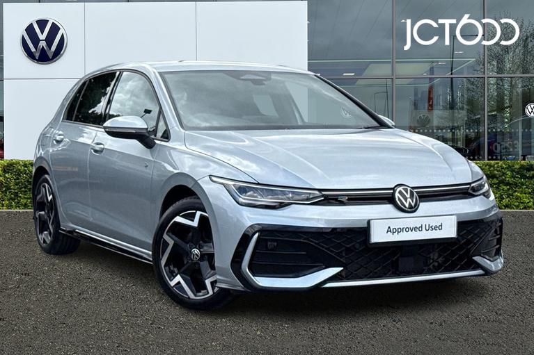 Used 2025 VOLKSWAGEN Golf 1.5 TSI R-Line Hatchback 5dr Petrol Manual Euro 6 (s/s) (150 ps) Silver at JCT600