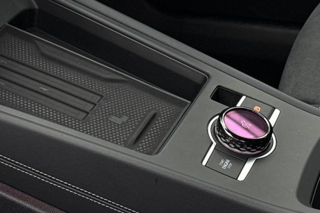 VOLKSWAGEN T-Roc Photo 43