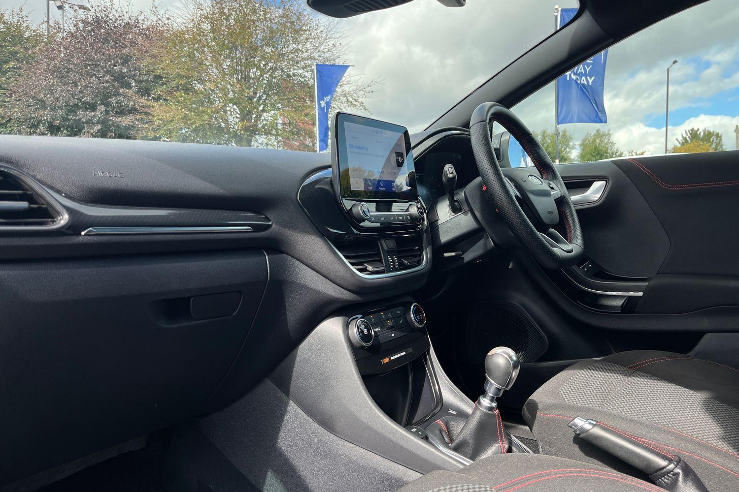 Ford PUMA Photo 17