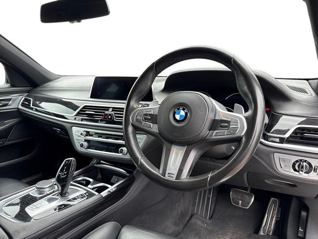 BMW 7 Series Photo 6