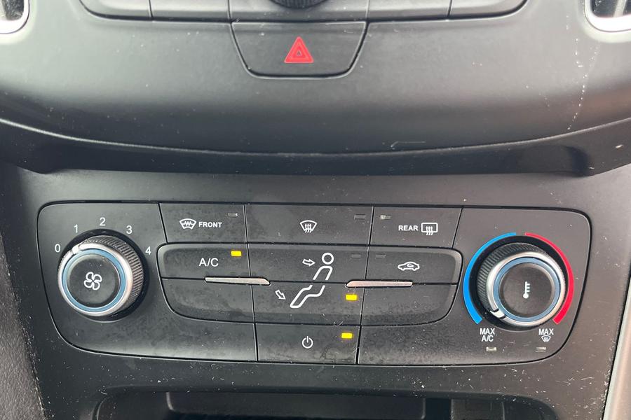 Ford FOCUS Photo autoimg-a33ed24726c7f4fb4cfe5765b4b46193d037db6c.jpg