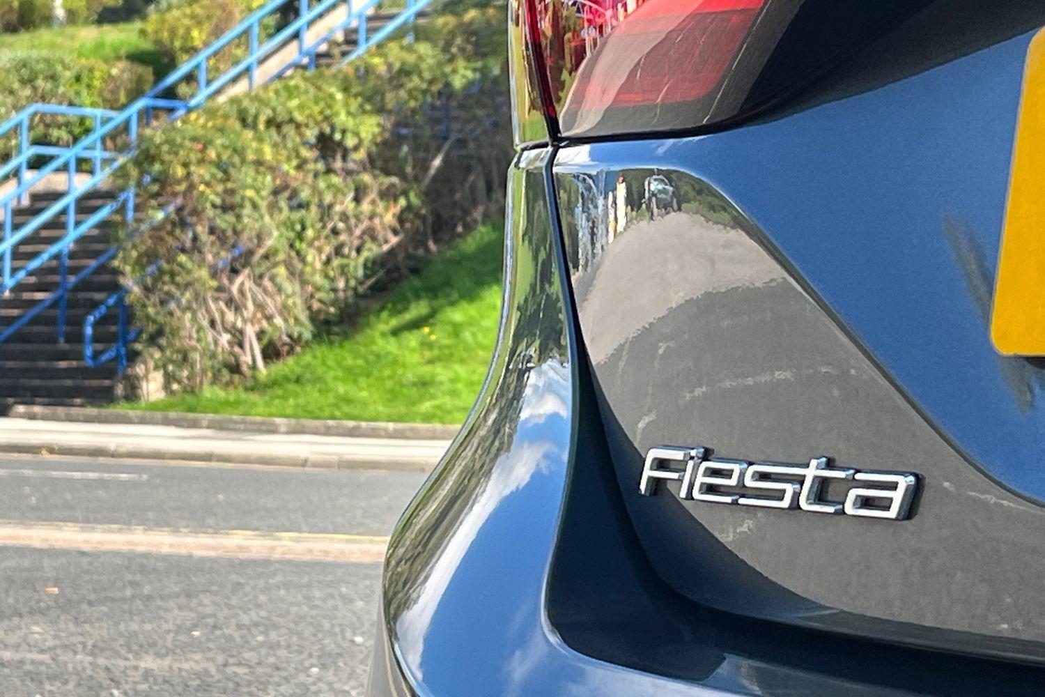 Ford Fiesta Photo 38