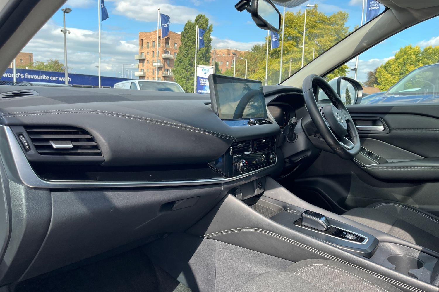 Nissan QASHQAI Photo 17