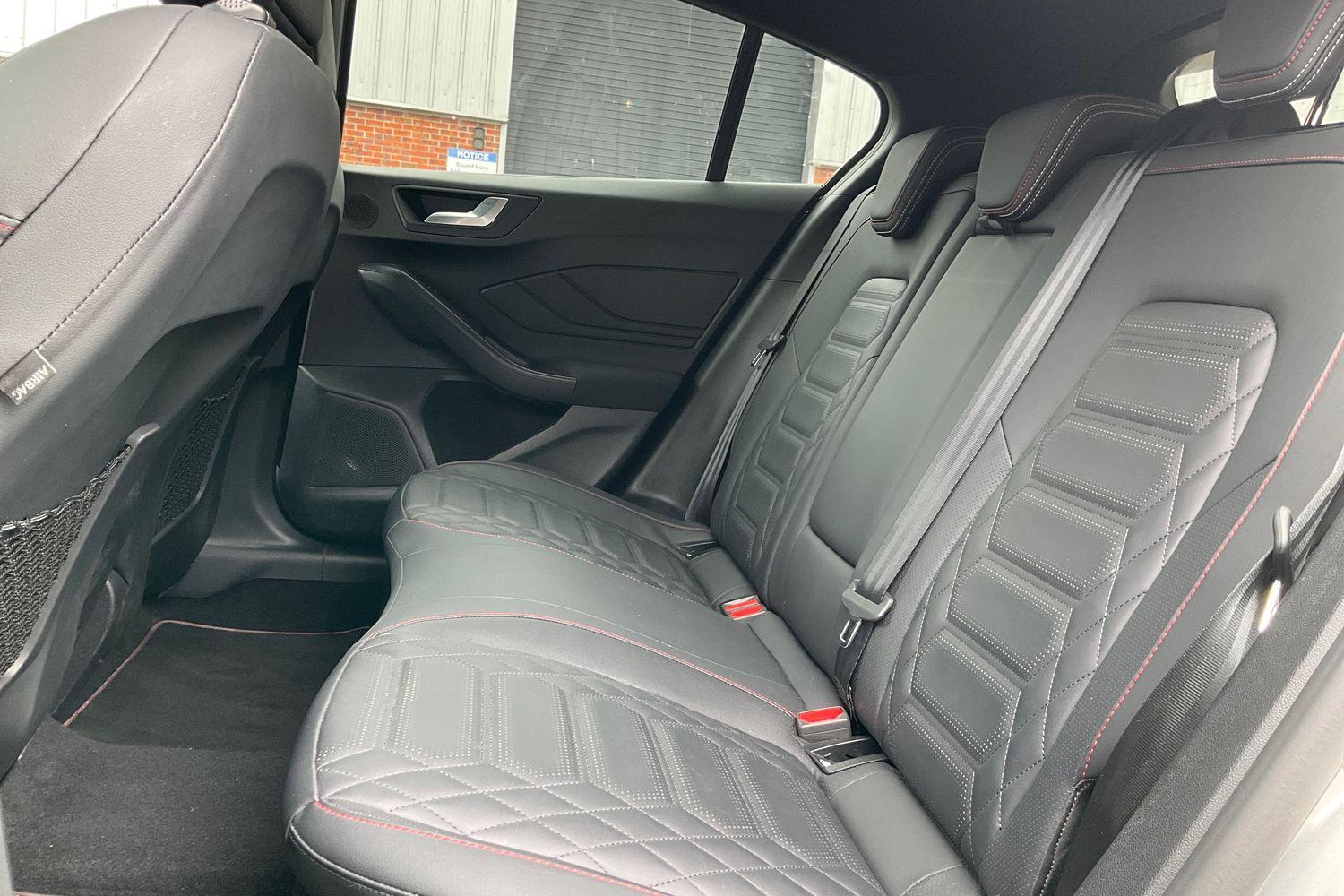 Ford Focus Photo 19