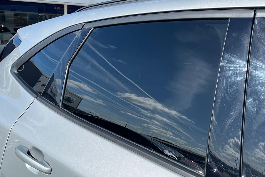 Ford Kuga Photo autoimg-a34a3f96453e6fa47676f6fc18f28c649763c557.jpg