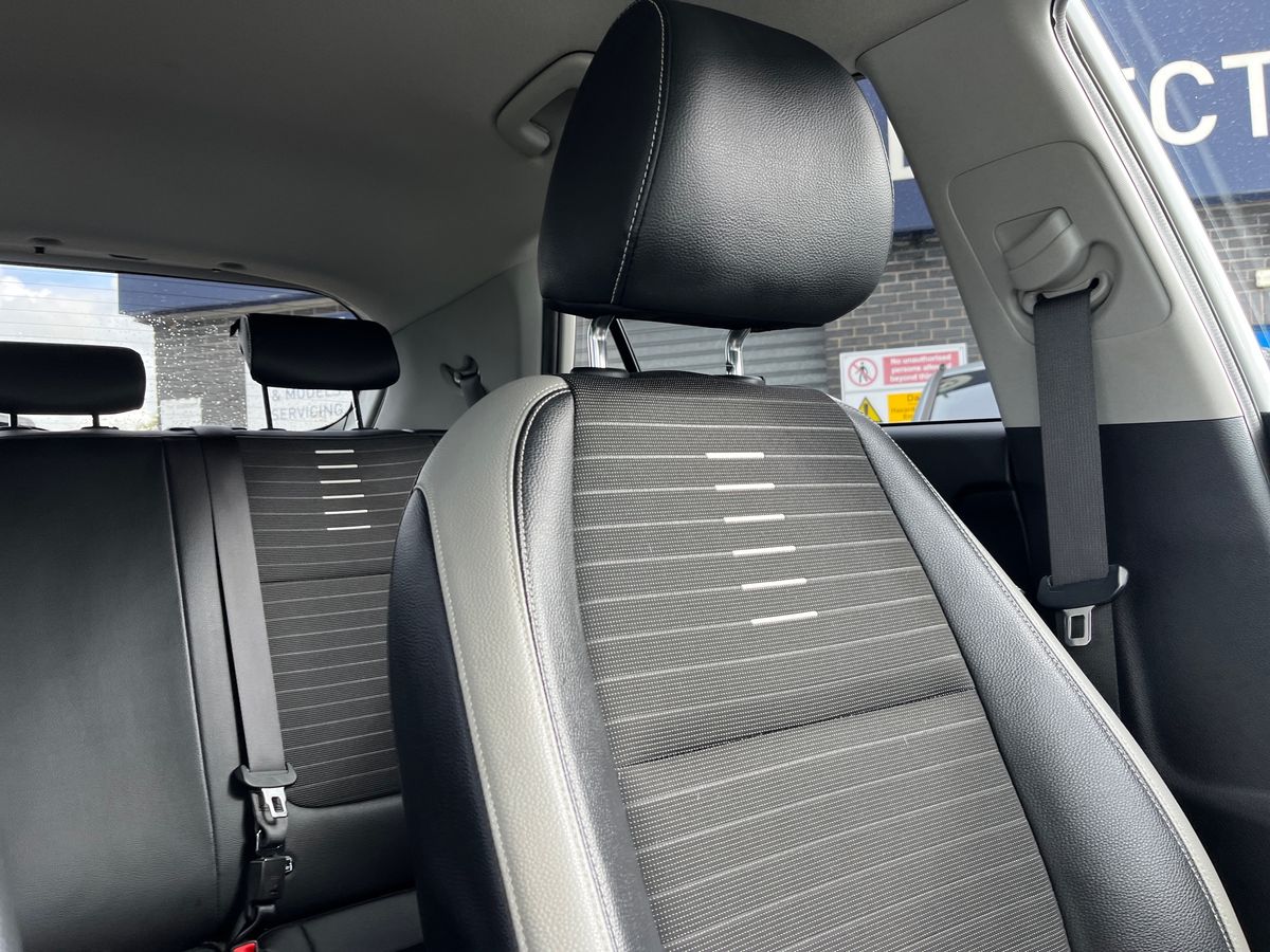 Kia Stonic Photo 39