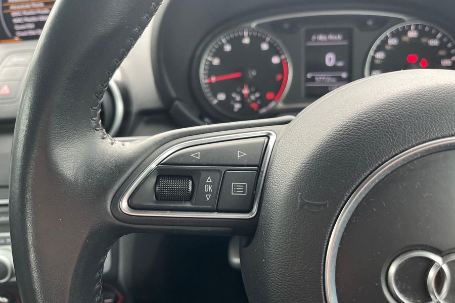 Audi A1 Photo autoimg-a3584e4da9fb3f2372db574fa0383e90f1ed00b5.jpg